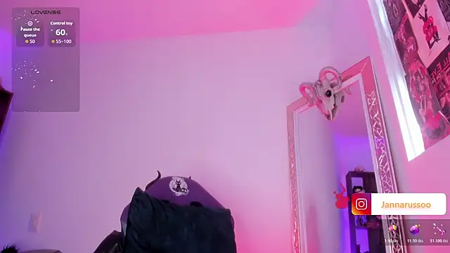 EmmaRusso's Live XXX Chat