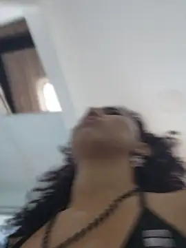 Isabella_Stark: απευθείας  συνομιλία ΧΧΧ