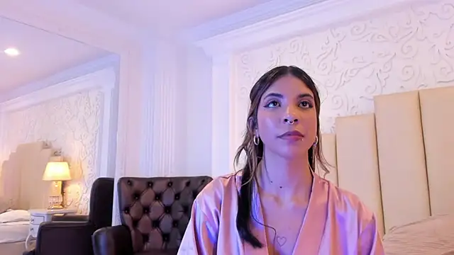 VioletaHills_ 现场XXX聊天