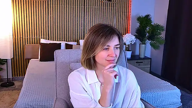 EmeraldGlow 现场XXX聊天