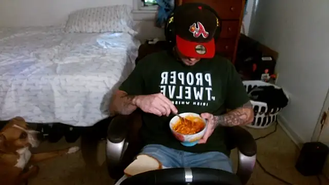 Pertunjukan Kamera Web DADDY_KANE8---