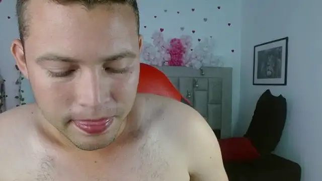 sven_fox723: διαδικτυακό σόου στην κάμερα