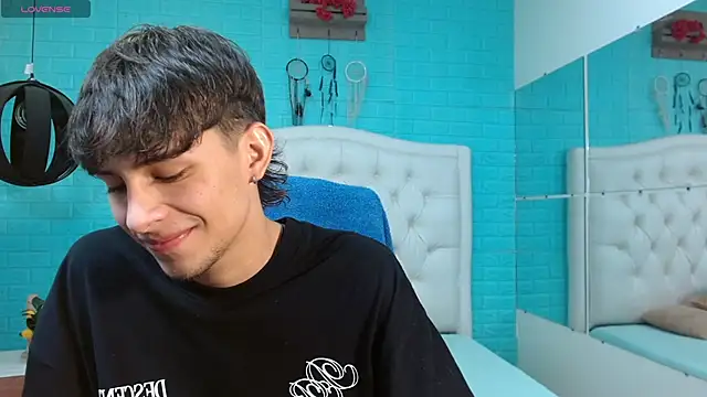 DraxBlade09 Adlı Modelin Web Kamerası Şovu