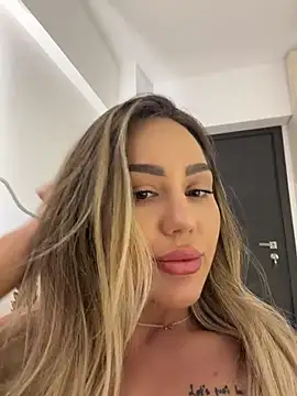 BarbieDoll13 Chat XXX live