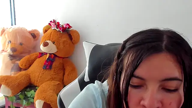 __Emma__11__Lecat_ Adlı Modelin Canlı XXX Sohbeti