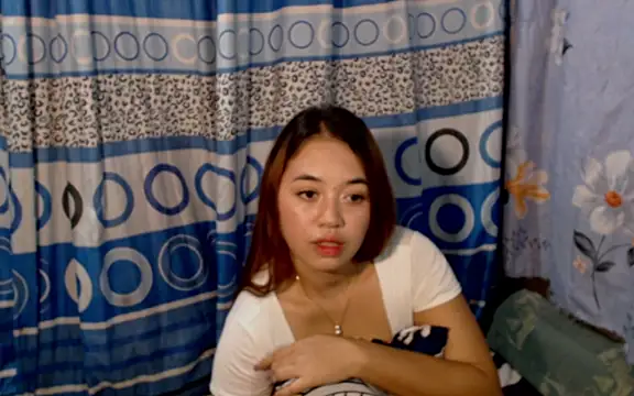 Chat XXX en directo de onlymaes_19