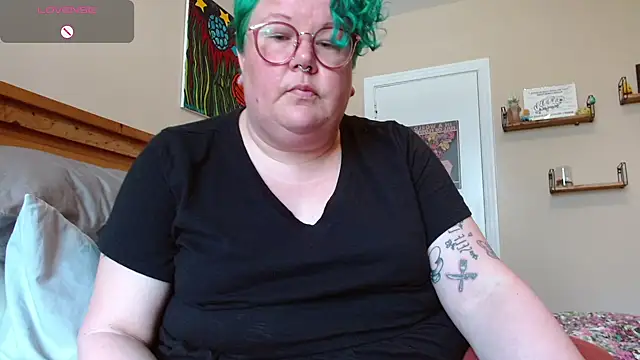 PotOfGreer élő XXX-chatje