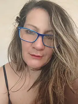 دردشة Lovely_Chiara الجنسية المباشرة