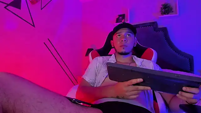 lyonGold_ 网络视讯表演