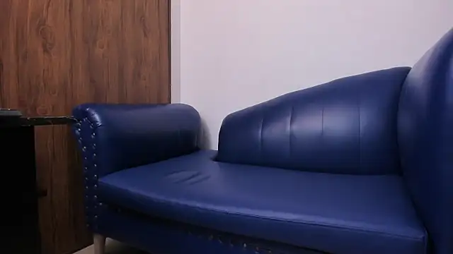 Show modela HotNana4U na web-kameri