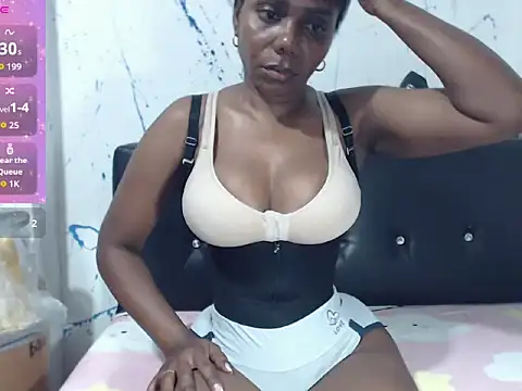 Chat +18 de kandysexxyy ao vivo