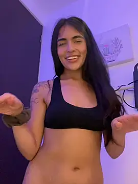 Онлайн чат XXX DaphneUwu