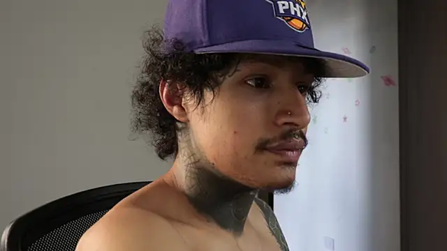 trieone 现场XXX聊天