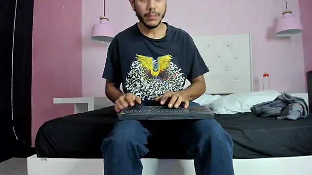 Boss_DomiinatorのライブXXXチャット