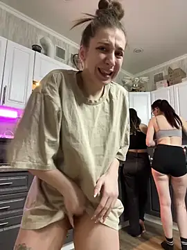 RussianGirls_ Pertunjukan Webcam