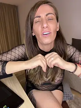 DivineAmely Chat XXX in diretta