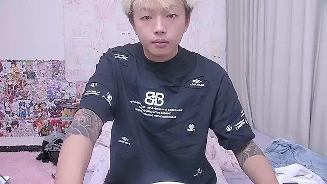 Chocolates-001 Live XXX-chat