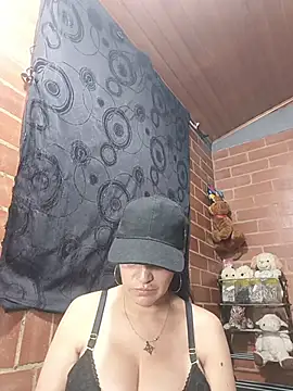 Alexandrina Adlı Modelin Canlı XXX Sohbeti