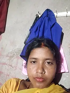 Horny-Rashi Live XXX Chat