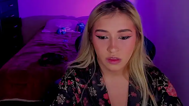 saradiazxxx 现场XXX聊天