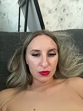 LexyTuned – Kamerová šou