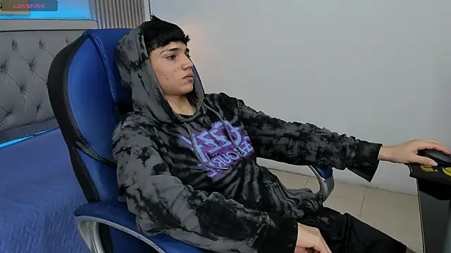 Chat +18 de SamBlack_ ao vivo