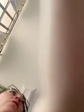 SCARLET-20 Adlı Modelin Canlı XXX Sohbeti