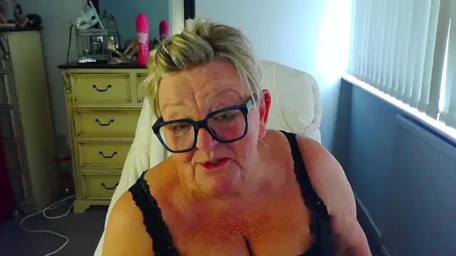 دردشة BridgetBlueEyes الجنسية المباشرة