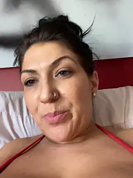 LittleMissEeve – Kamerová šou