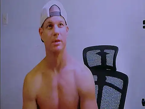 Pokazy przed kamerką – JockNThirsty