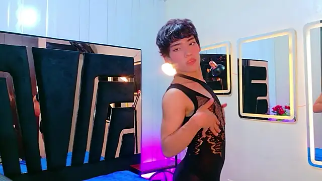 Онлайн чат XXX AlecciaNova