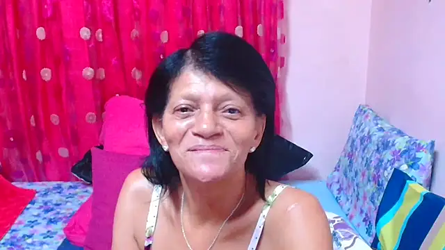 SLUTTYROXYn Live XXX chat