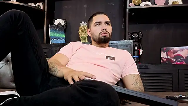 matteosantos Show in webcam