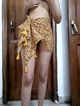 miss_raavyのウェブカメラショー