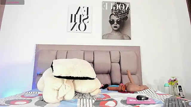 MiliMattel Live XXX-Chat