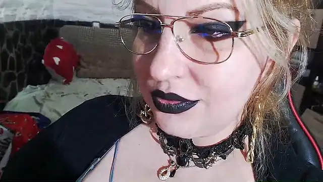 piticaforever's Live XXX Chat