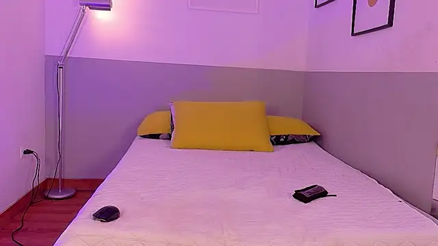 drooling4daddy Adlı Modelin Canlı XXX Sohbeti