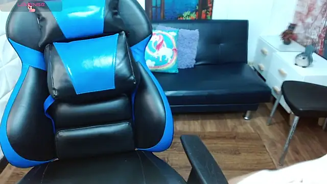 gigi_gilt_'s Live XXX Chat