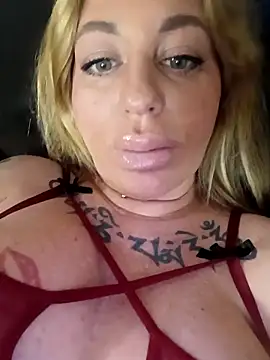 MiaMooly: онлайн-секс-чат