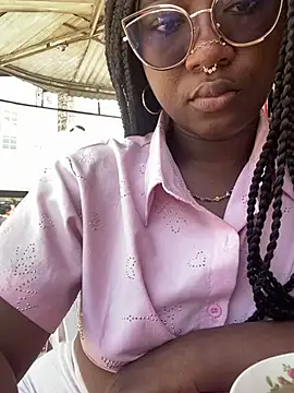 ZahhyFrequency লাইভ XXX চ্যাট