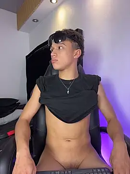 Онлайн чат XXX Dominik_Souza