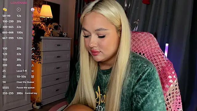 _Loneve__'s Live XXX Chat