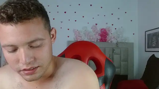 sven_fox723 Pertunjukan Webcam