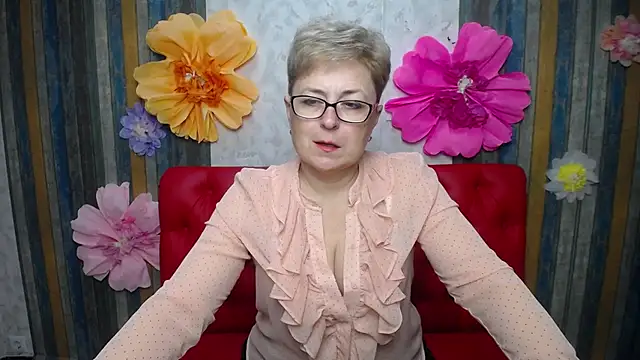 แชท XXX สดของ EmiliaGree