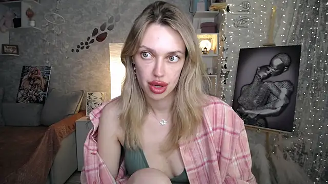 NickyAdamidi élő XXX-chatje