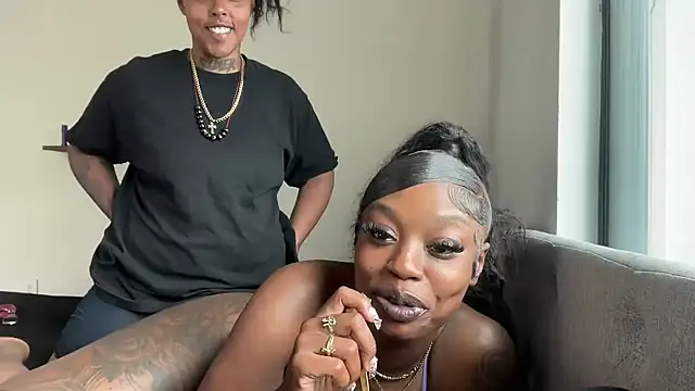 sevynsexysinss – webcam-show