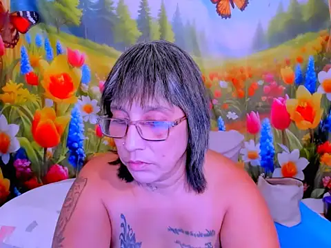 Chatroom XXX en direct de indianroxy