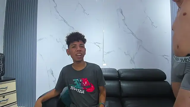 Chat XXX en directo de Spicy_guys