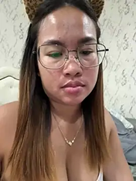 Ponthip 现场XXX聊天