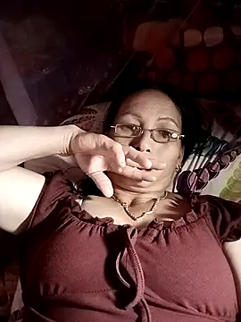 Cucci07 élő XXX-chatje